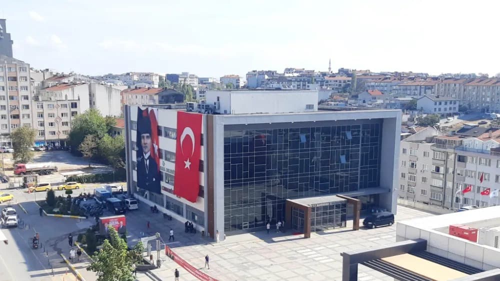 SGK’DAN BANDIRMA BELEDİYESİ’NE ŞOK! 300 MİLYON BORCA 1 MİLYARLIK HACİZ İDDİASI