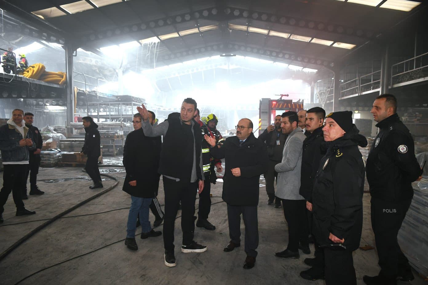 Vali Ustaoğlu Yangın Bölgesinde İncelemelerde Bulundu