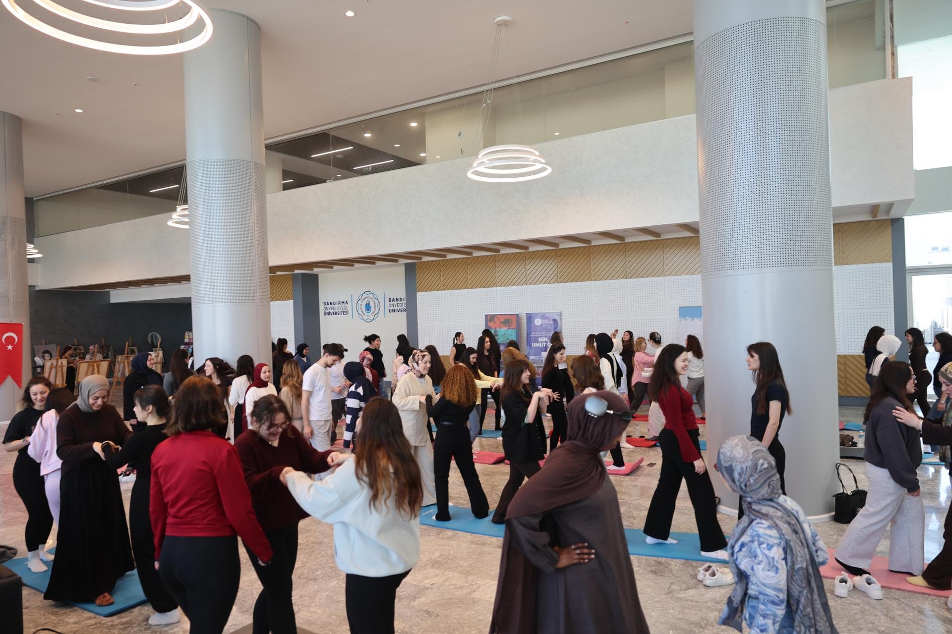 BANÜ’de “Dünya Fiziksel Aktivite Günü” Egzersiz Etkinliği Düzenlendi