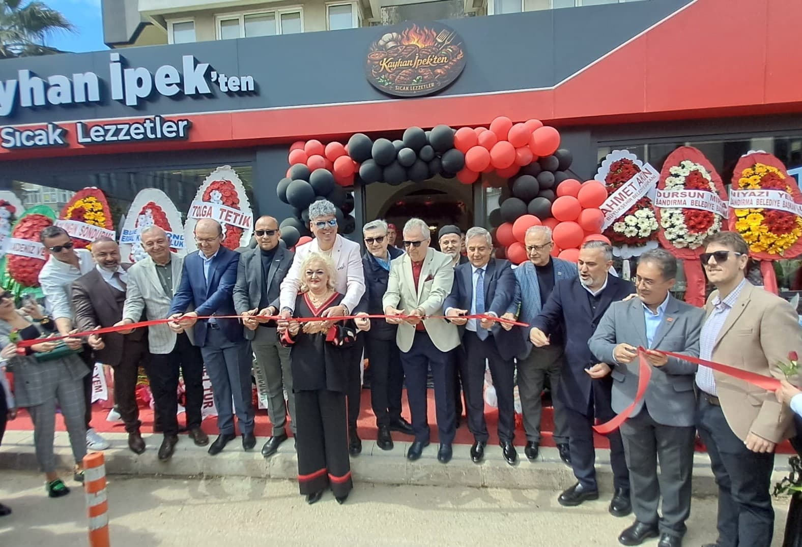 BANDIRMA’DA SİYASET VE İŞ DÜNYASINI BULUŞTURAN AÇILIŞ